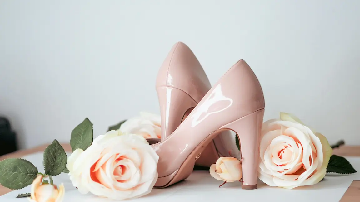 Sapatos femininos numeração especial online