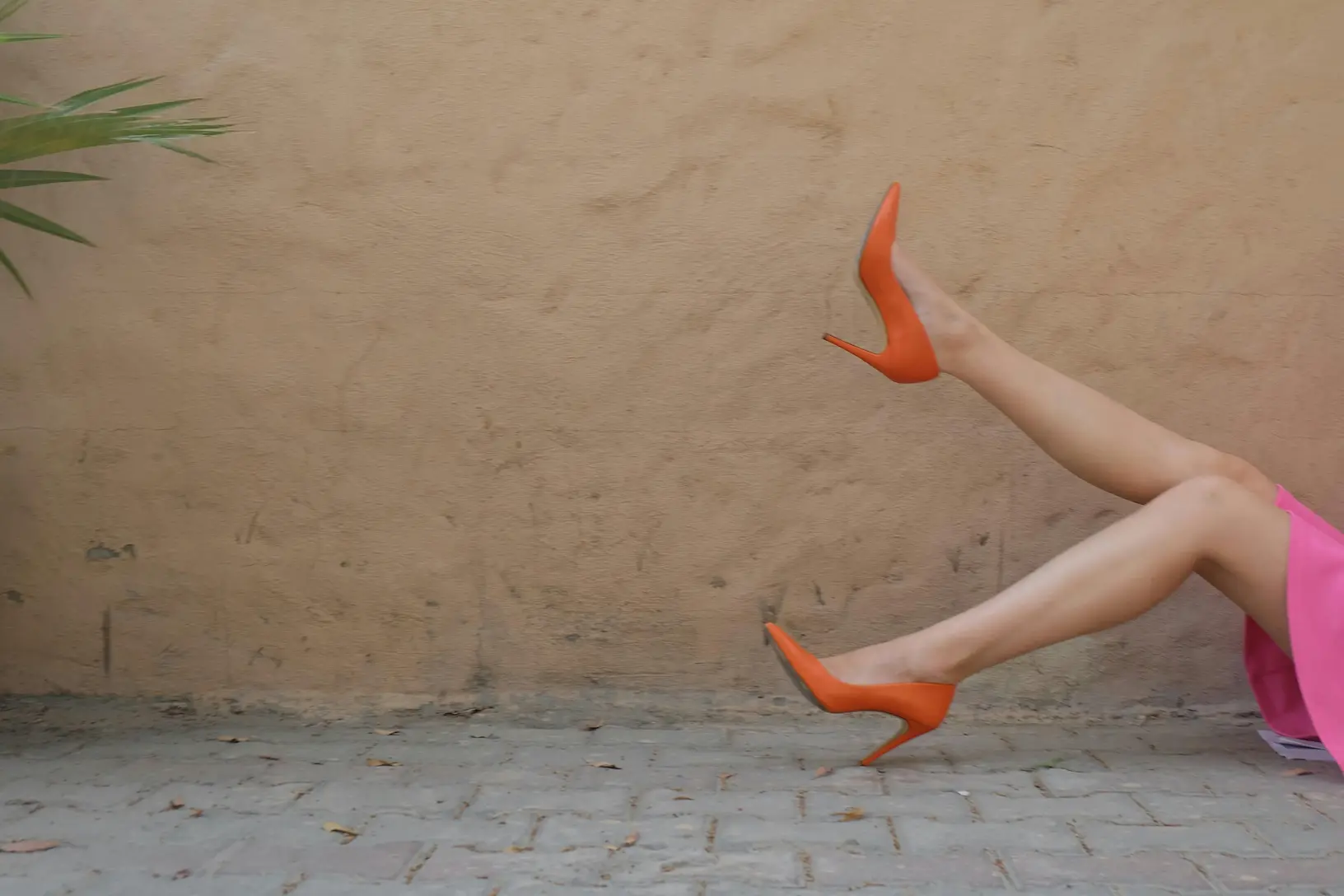 Sandália de salto para combinar com vestido