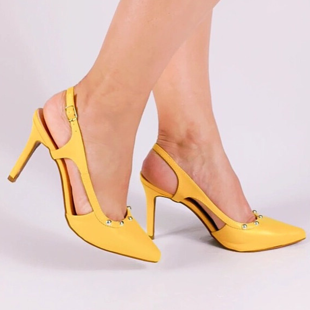 Scarpin Salto Fino Amarelo 9 cm .