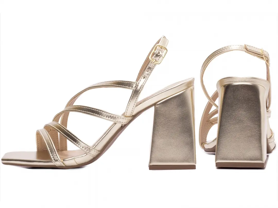Sandália Dourada Salto Grosso 9 cm