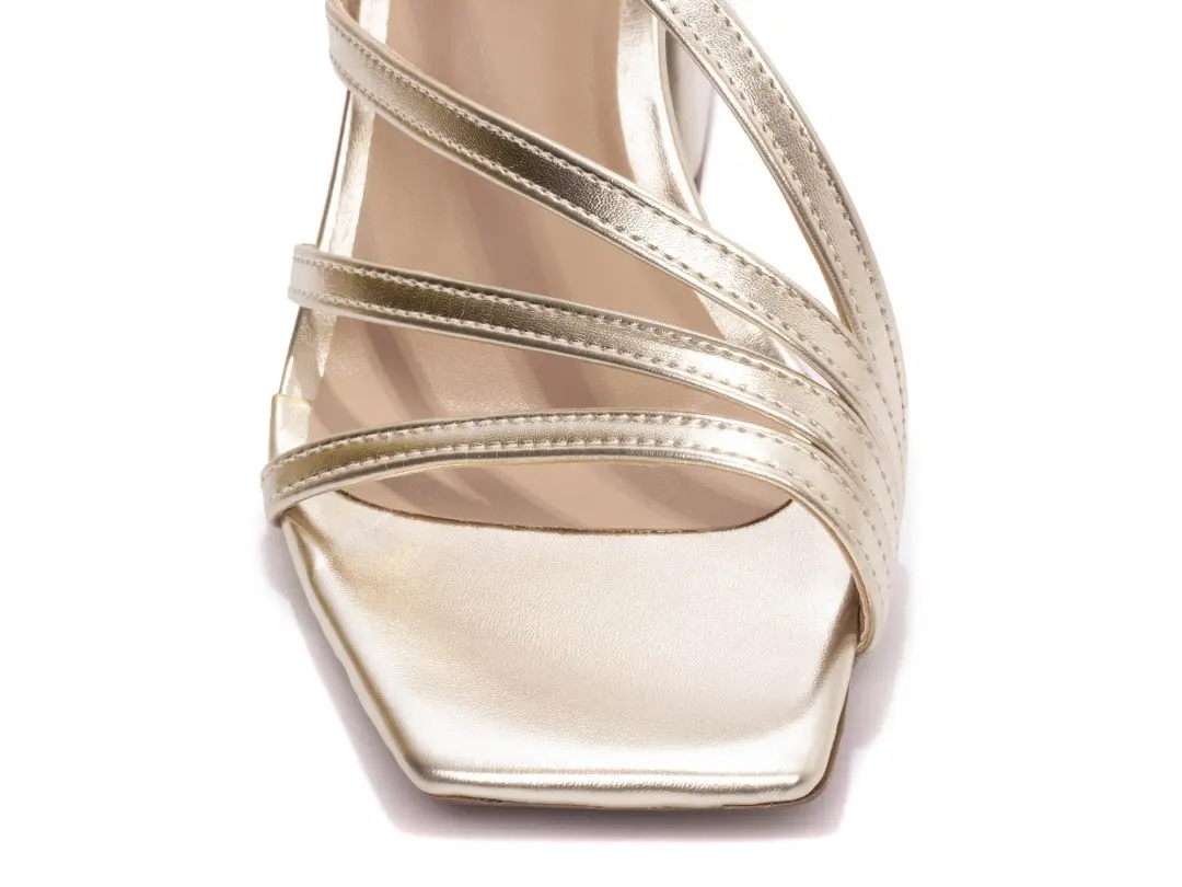 Sandália Dourada Salto Grosso 9 cm