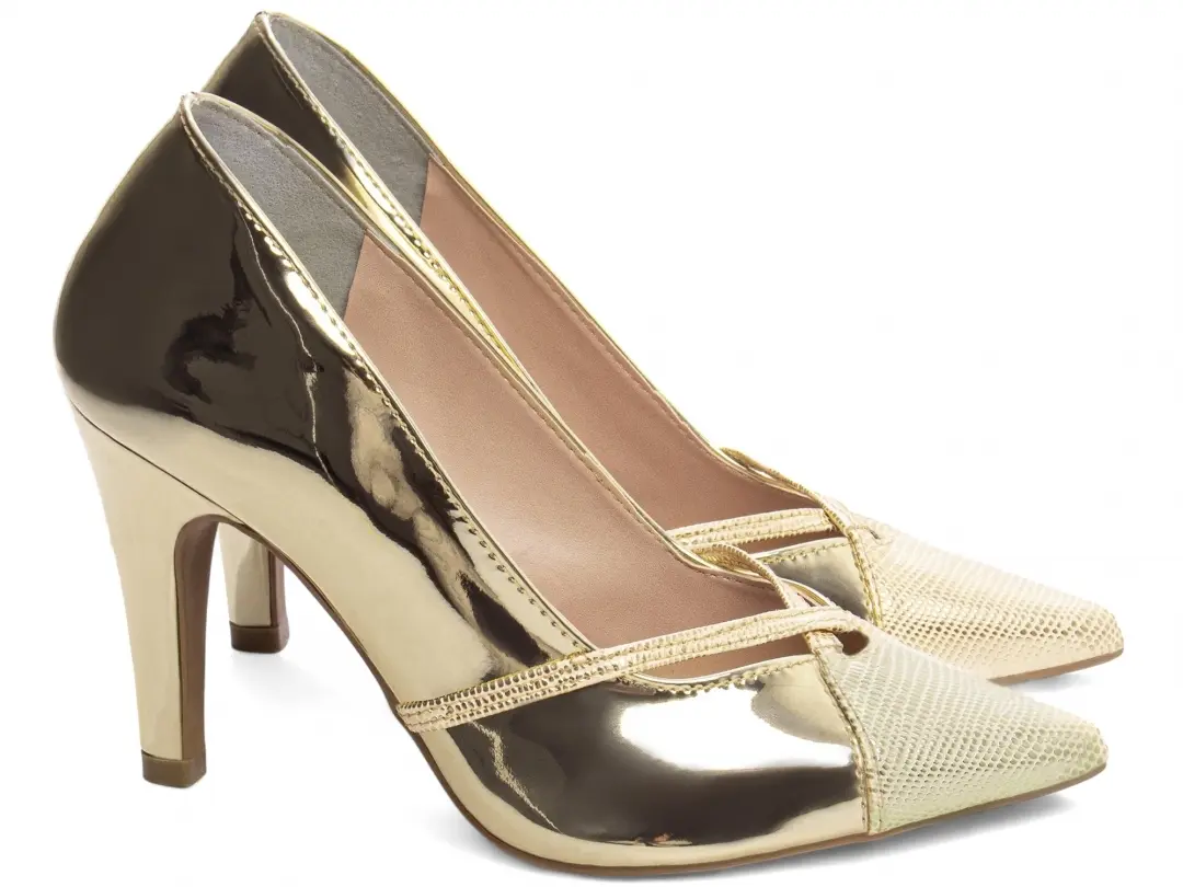 Sapato Scarpin Dourado Verniz 9 cm